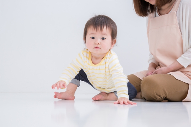 男性保育士　給料　年収　男女比