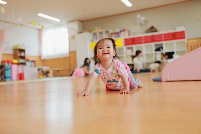 0歳児　3月　月案　週案