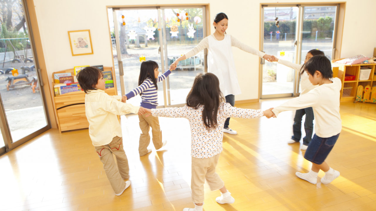 3歳児　2月　月案　週案　ねらい